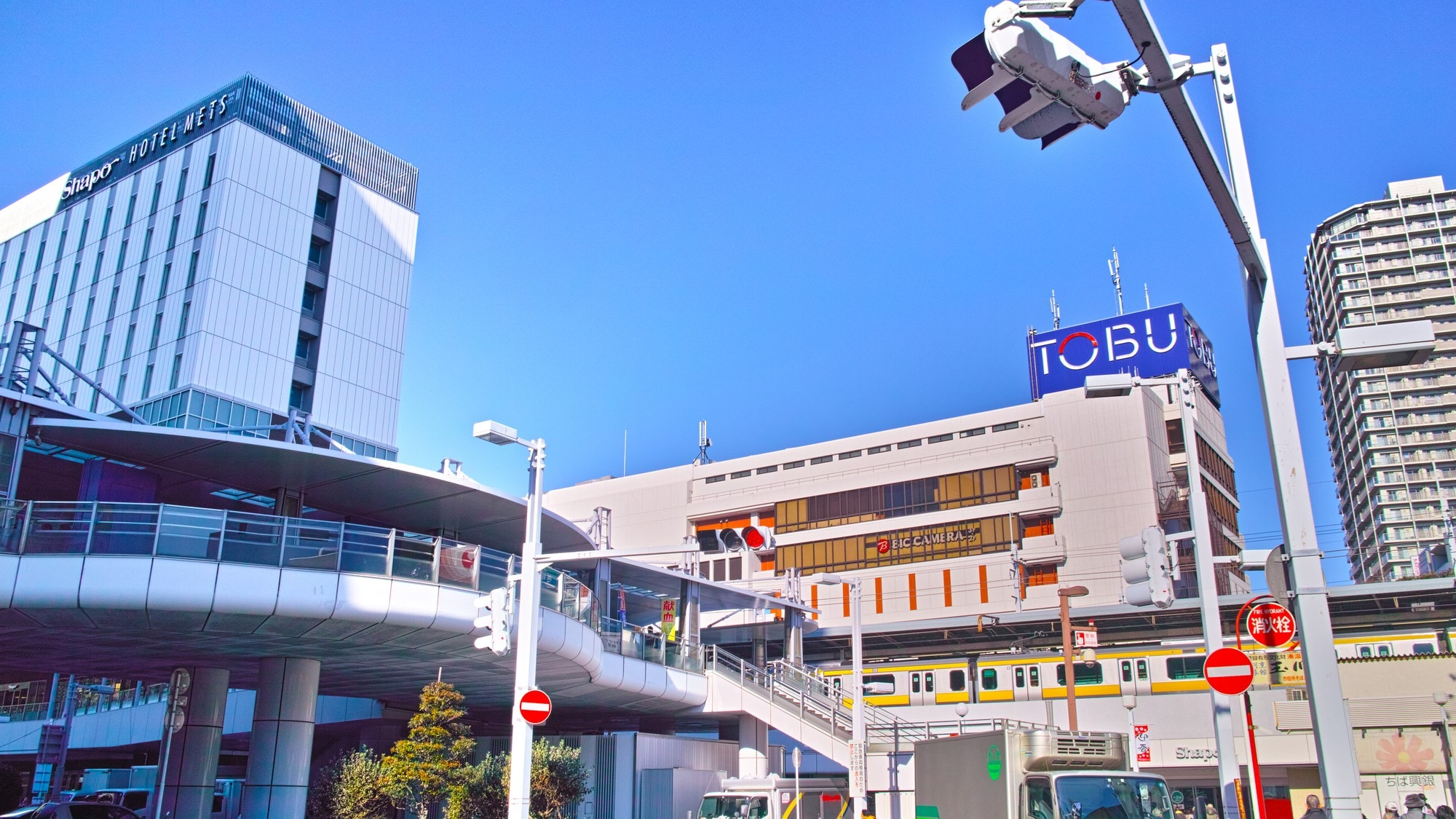 船橋駅前の写真
